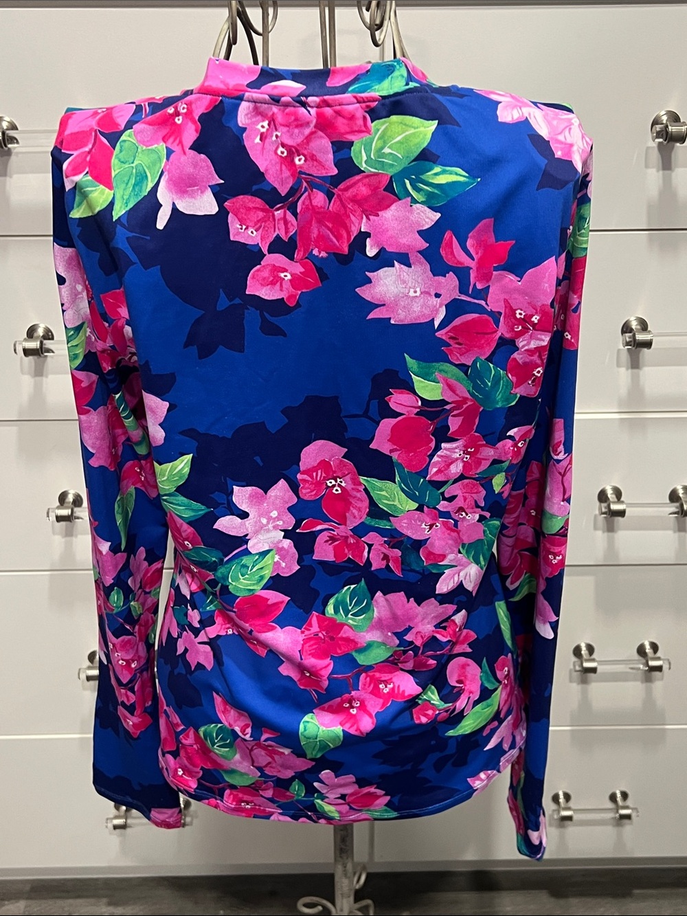 Tommy Bahama Bougainvillea Full Zip
Long Sleeve Rash Guard/Coverup , size M - Picture 2 of 8